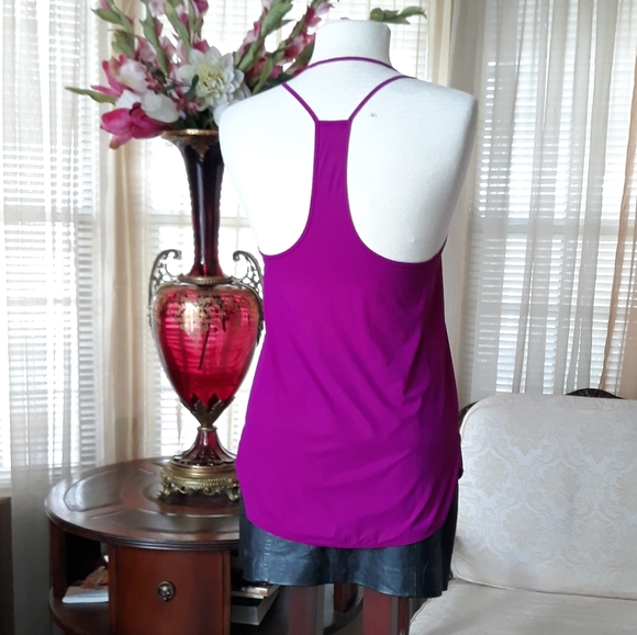 lululemon athletica Tops - Lululemon fuchsia pink tank top